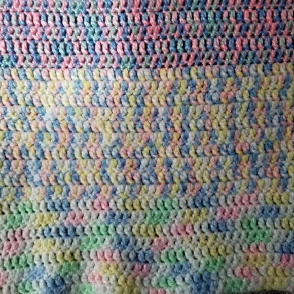 Handmade Quilt Blanket Throw Vintage Traditional Yarn Arts Boho Chair-Sized - Picture 4 of 8